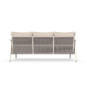 Standard4-three-seater-at-bay